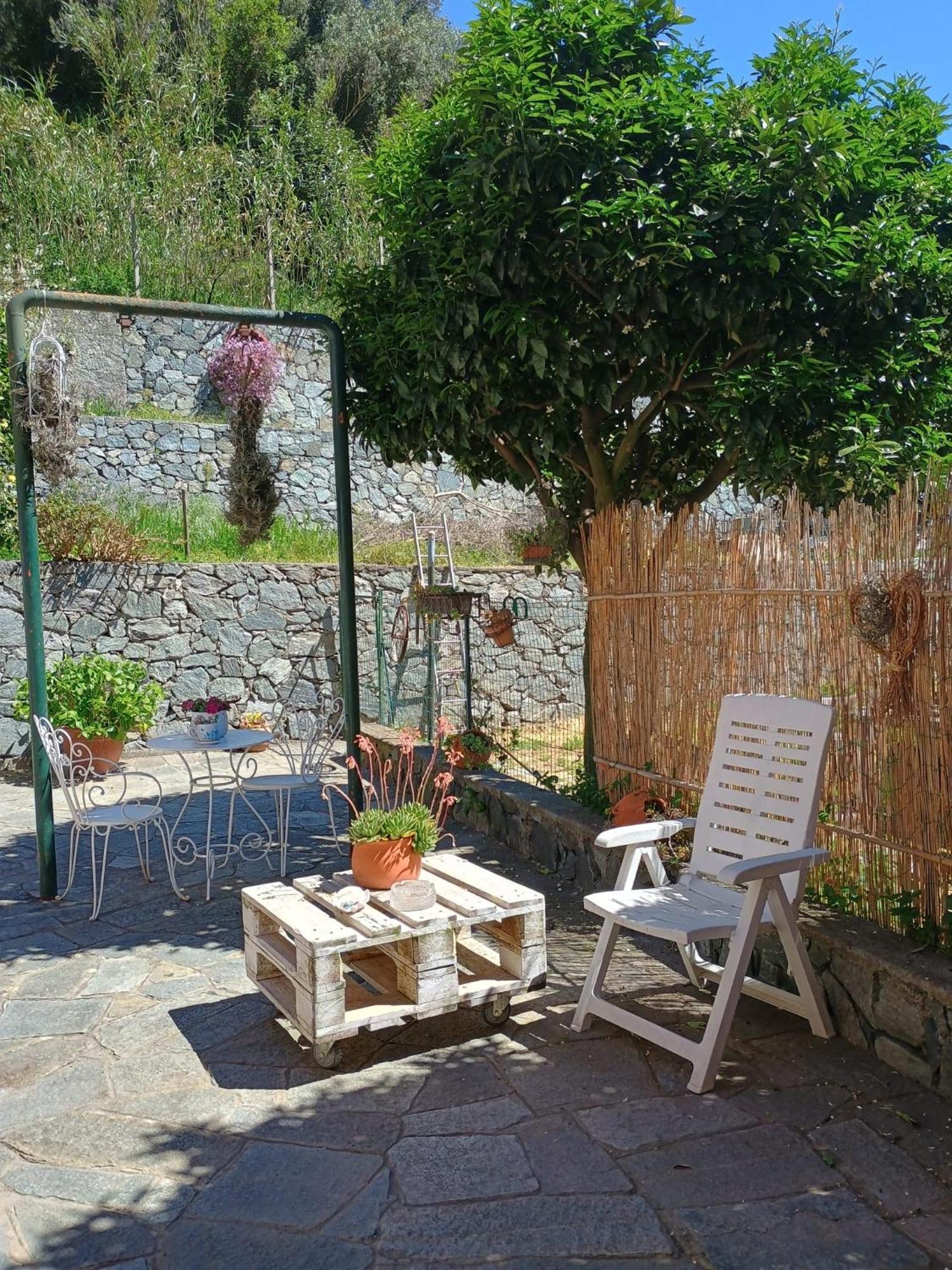 La Casa Dei Due Aranci Villa Albisola Superiore Eksteriør bilde
